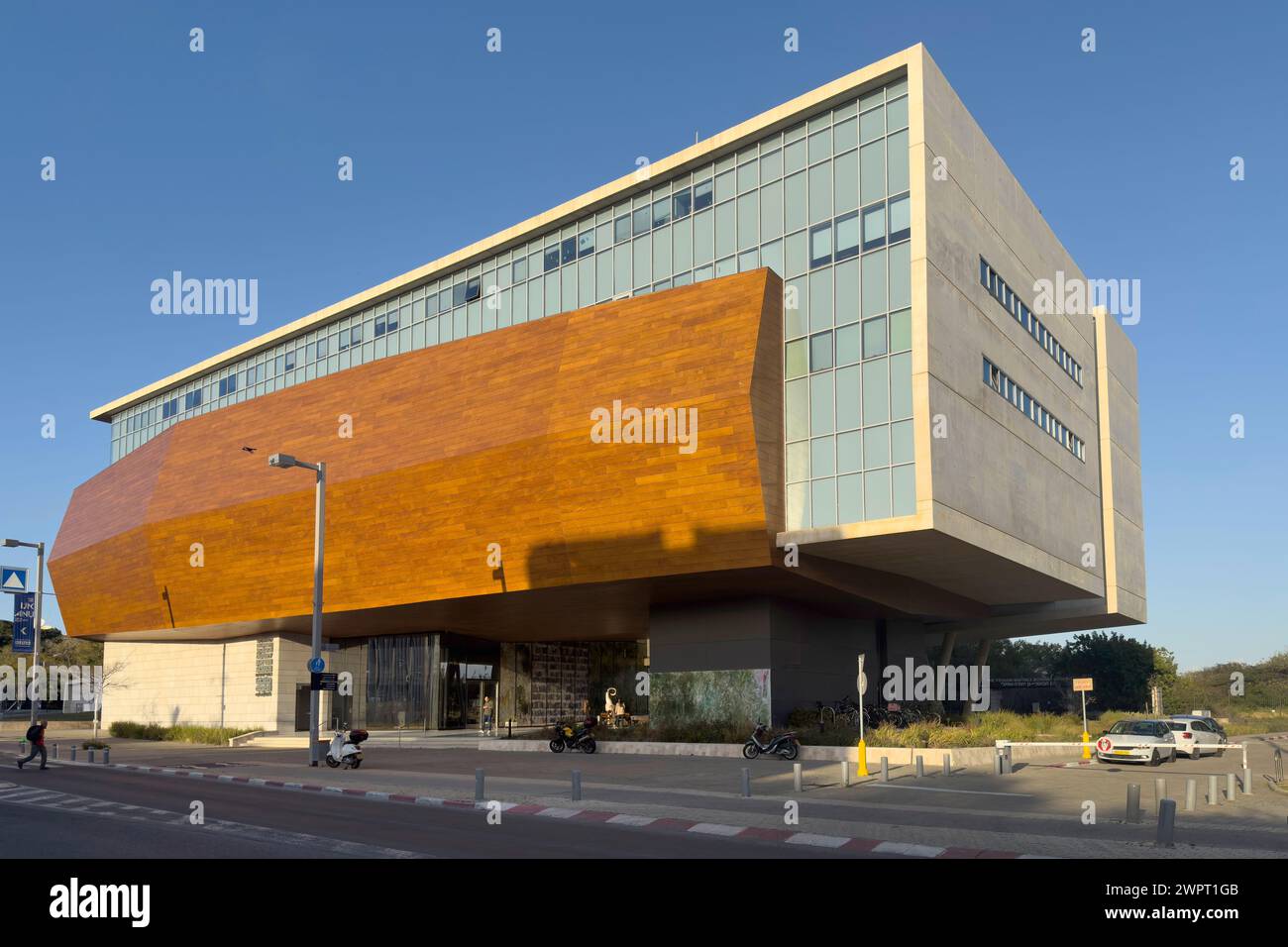 Außenansicht des Steinhardt Museum of Natural History, bekannt für sein einzigartiges Design, das als „Arche Noah“ beschrieben wurde. Entworfen von dem Architekturbüro Kimmel Eshkolot Architects. An der Tel Aviv University Israel Stockfoto