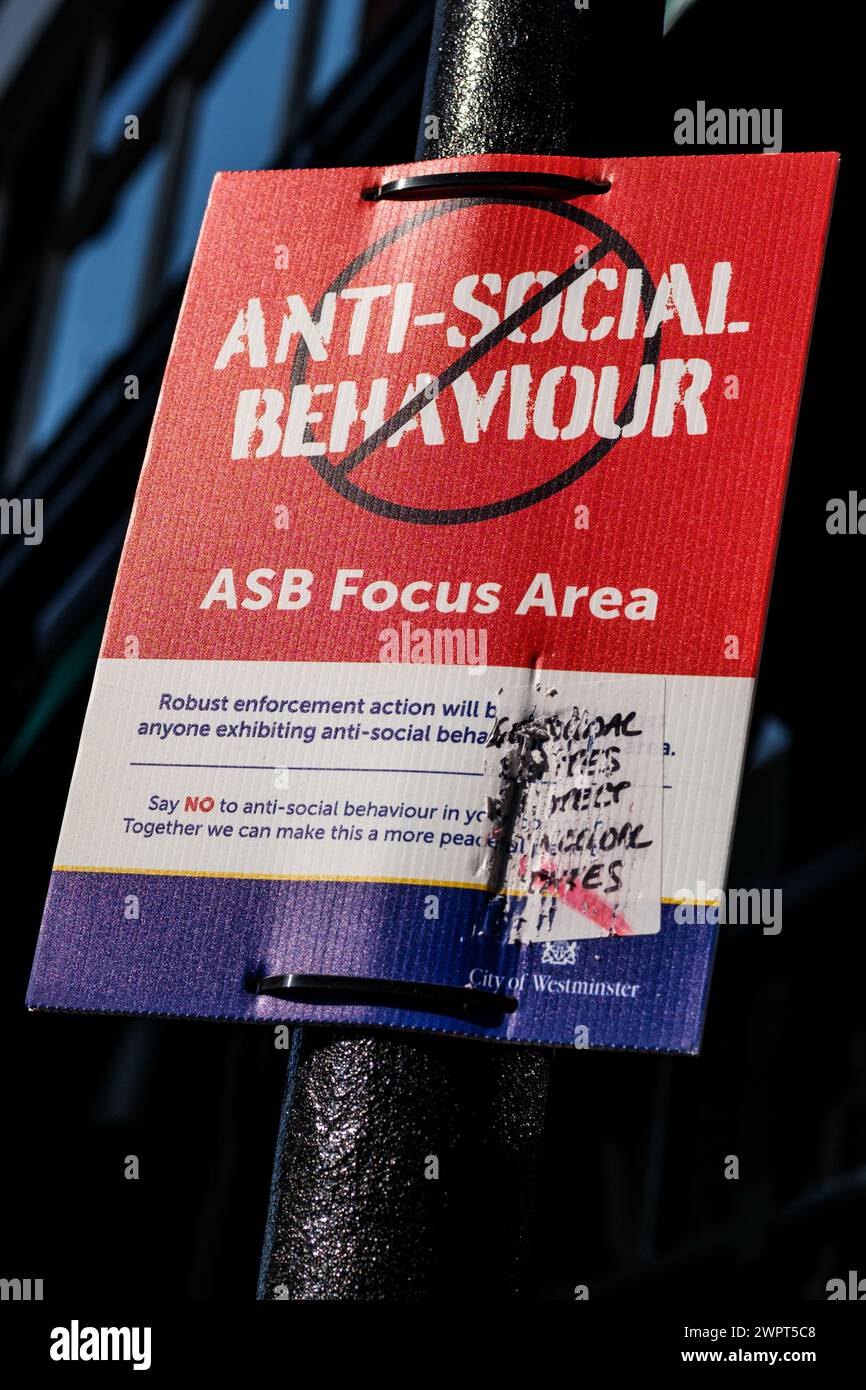 Soho, London UK, 08. März 2024, Anti-Social Behavior Focus Area Public Notice Sign With No People Stockfoto