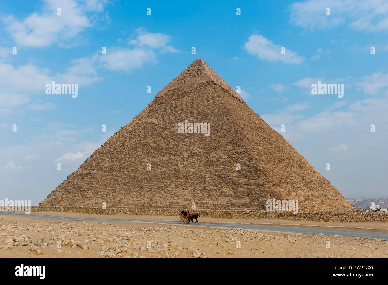 Pyramiden von Gizeh, Wüste, Weltwunder, Gebäude, Monument, Architektur, Struktur, alt, Geschichte, Geschichte der Erde, Geschichte der Stockfoto