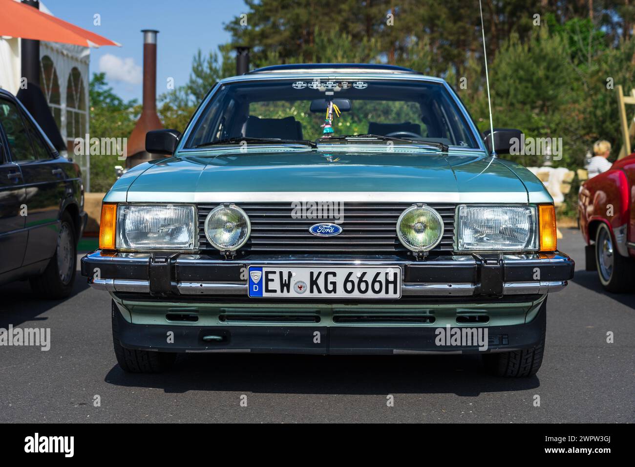 LINTHE, DEUTSCHLAND - 27. MAI 2023: Der Executive Car Ford Granada Mark II Die Oldtimer Show 2023. Stockfoto