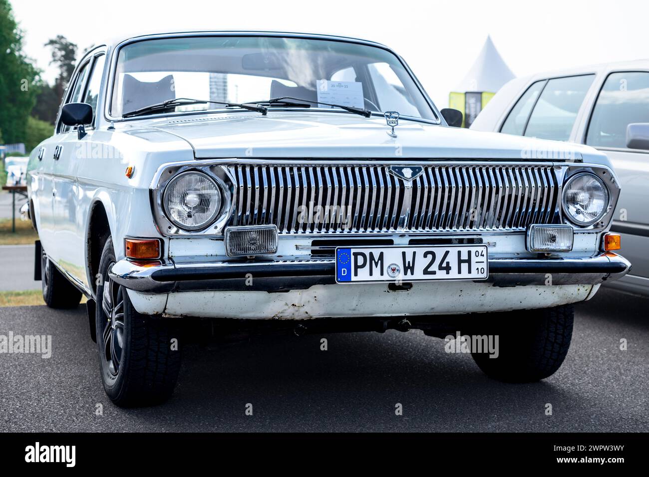LINTHE, DEUTSCHLAND - 27. MAI 2023: Das Executive Car GAZ-24 'Volga'. Die Oldtimer Show 2023. Stockfoto