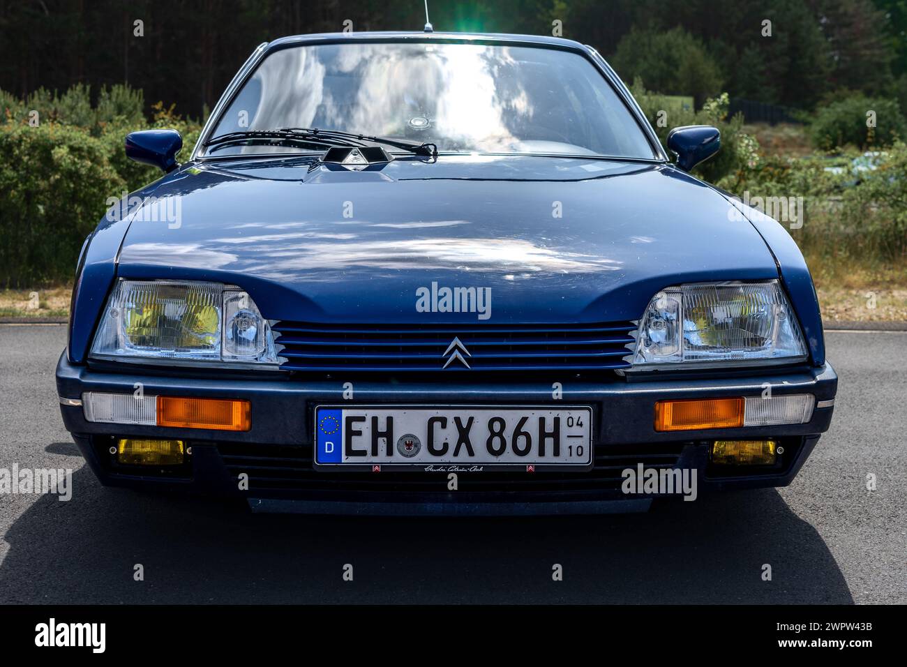 LINTHE, DEUTSCHLAND - 27. MAI 2023: Das Executive Car Citroen CX22 TRS, 1986. Die Oldtimer Show 2023. Stockfoto