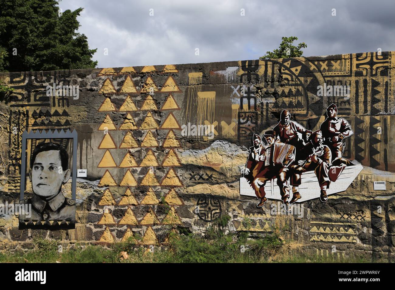 Fresko des tahitianischen „Poilus“ in Hommage an die Soldaten von Tahiti, die während des Ersten Weltkriegs von 1914 bis 1918 in den Kampf zogen. 1.800 junge Polynesier Stockfoto