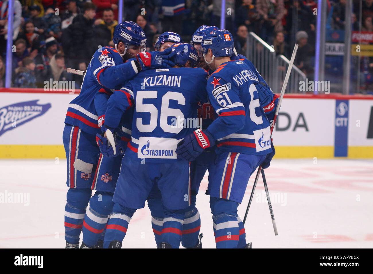 Sankt Petersburg, Russland. März 2024. SKA Hockey Club Spieler Grigory Kuzmin (56), Marat Khairullin (61), Alexander Galchenyuk (89) im Spiel der Kontinental Hockey League, Gagarin Cup, Match 5, Finalsaison 1/8 KHL 2023 - 2024 zwischen SKA Sankt Petersburg und Torpedo Nischni Nowgorod in der SKA Arena. (Endpunktzahl; SKA St. Petersburg 3:0 Torpedo Nischni Nowgorod) Credit: SOPA Images Limited/Alamy Live News Stockfoto