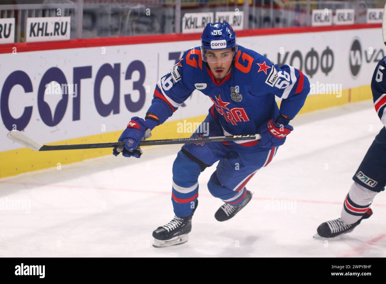 Sankt Petersburg, Russland. März 2024. SKA Hockey Club Spieler Grigory Kuzmin (56) in Aktion während des Spiels der Kontinental Hockey League, Gagarin Cup, Match 5, Finalsaison 1/8 KHL 2023 - 2024 zwischen SKA Sankt Petersburg und Torpedo Nischni Nowgorod in der SKA Arena. (Endpunktzahl; SKA St. Petersburg 3:0 Torpedo Nischni Nowgorod) Credit: SOPA Images Limited/Alamy Live News Stockfoto