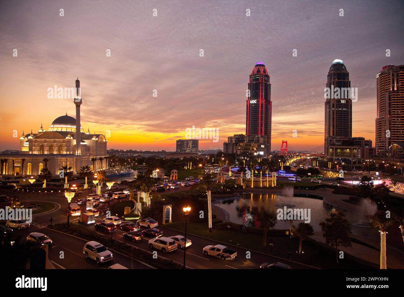 Doha, die Perleninsel, abendliche Landschaft der Stadt, Katar, Doha, Stockfoto