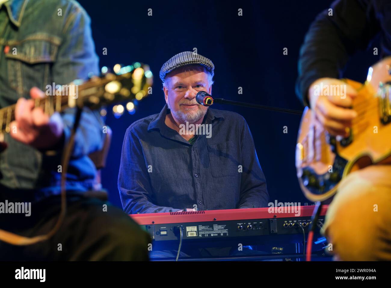 Wolfgang Proppe, Keyboarder der Kölner Band bei einer Veranstaltung des Kölner Literaturfestivals lit.Cologne 2024 in der Kulturkirche. Stockfoto