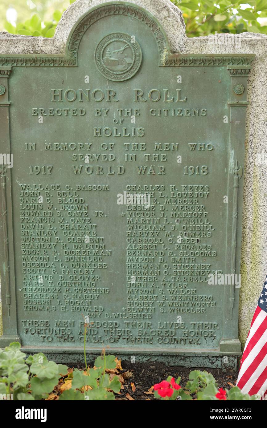 Erinnern Sie sich an WW One? Hier sind die Männer, die im Krieg gedient haben. Das Hotel liegt neben dem Monument Square in der Innenstadt von Hollis, NH. (Einheimische aus Hollis). Kleinstadt, NE. Stockfoto