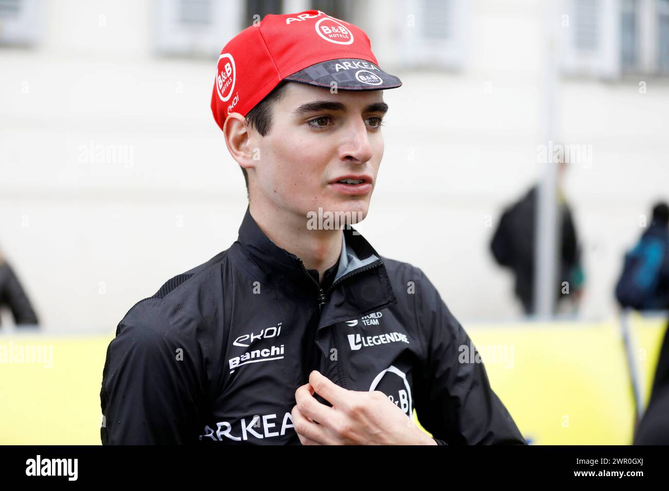 Nizza, Frankreich. März 2024. © PHOTOPQR/NICE MATIN/Dylan Meiffret ; Nizza ; 10/03/2024 ; Depart de la 8e et derniere etape du Paris-Nice 2024, sur la Promenade des anglais. papier Romain Laronche et Christopher Roux ICI: Ewen Costiou Nice; 10.03.2024; Start der 8. Und letzten Etappe von Paris-Nizza 2024, an der Promenade des Anglais. Quelle: MAXPPP/Alamy Live News Stockfoto