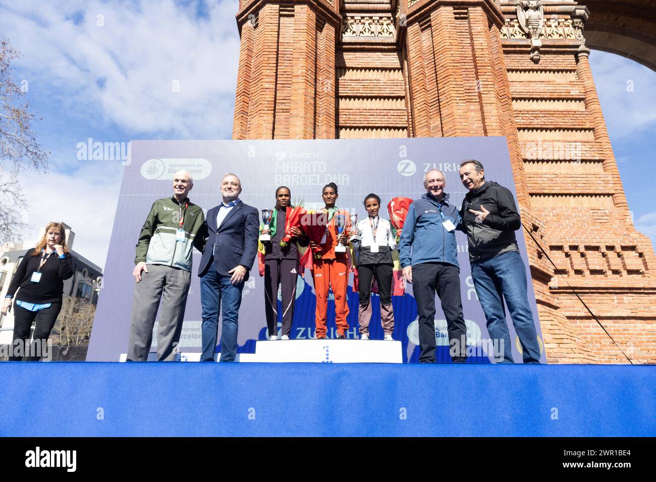 Degitu Azimeraw, Shuko Genemo Wote, Meseret Dinke Meleka während des Zurich Marato Barcelona 2024 am 10. März 2024 in Barcelona, Spanien. (Foto: Judit Cartiel / PRESSINPHOTO) Stockfoto