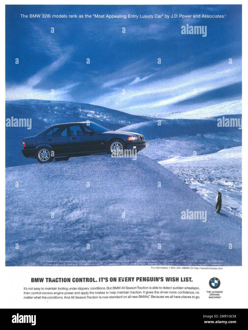 1997 BMW 328i Limousine Printanzeige. „BMW Traktionskontrolle. Es steht auf der Wunschliste jedes Pinguins." Stockfoto