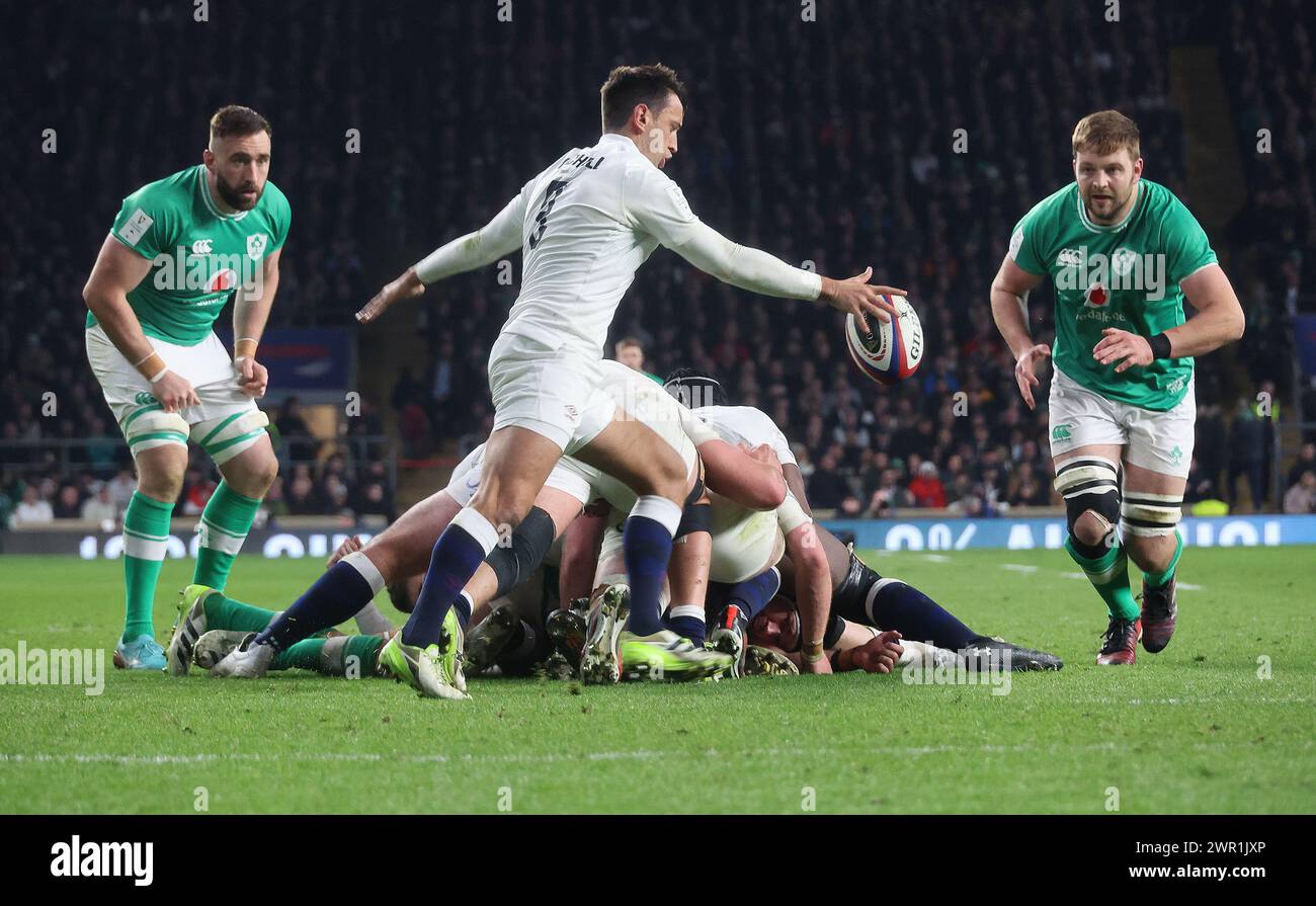 Alex Mitchell (Northampton Saints) und Iain Henderson (Irland) im Guinness 6 Nations Rugby Round 4 Spiel zwischen Engla Stockfoto