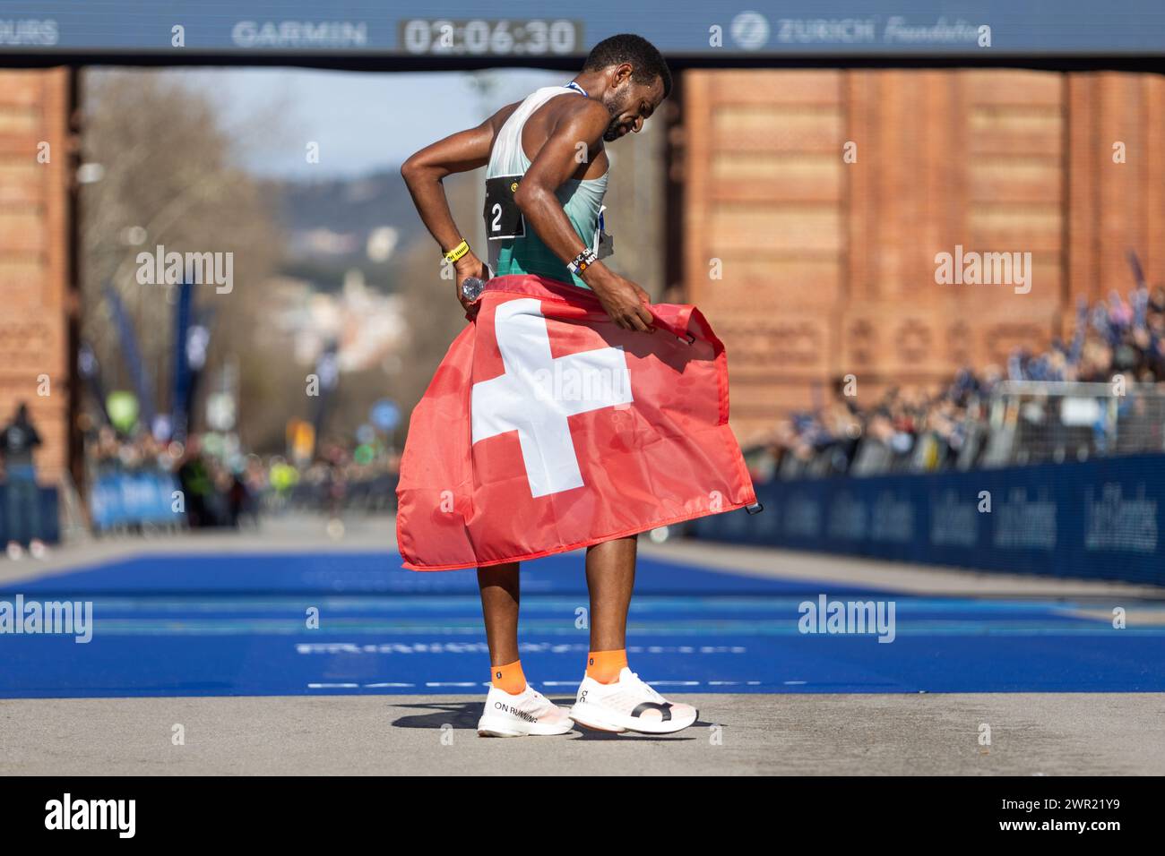 Barcelona, Spanien. März 2024. Abraham Tadesse während des Zürcher Marato Barcelona 2024 am 10. März 2024 in Barcelona, Spanien. (Foto: Judit Cartiel/PRESSINPHOTO) Credit: PRESSINPHOTO SPORTS AGENCY/Alamy Live News Stockfoto