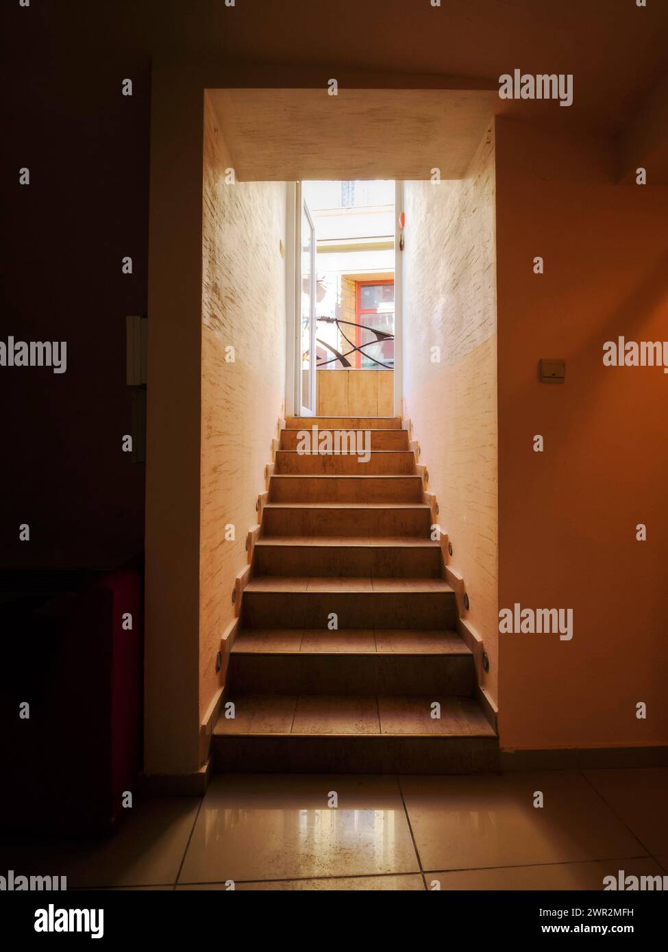 Weit oben draußen. Hintergrund des Architekturelements Stockfoto