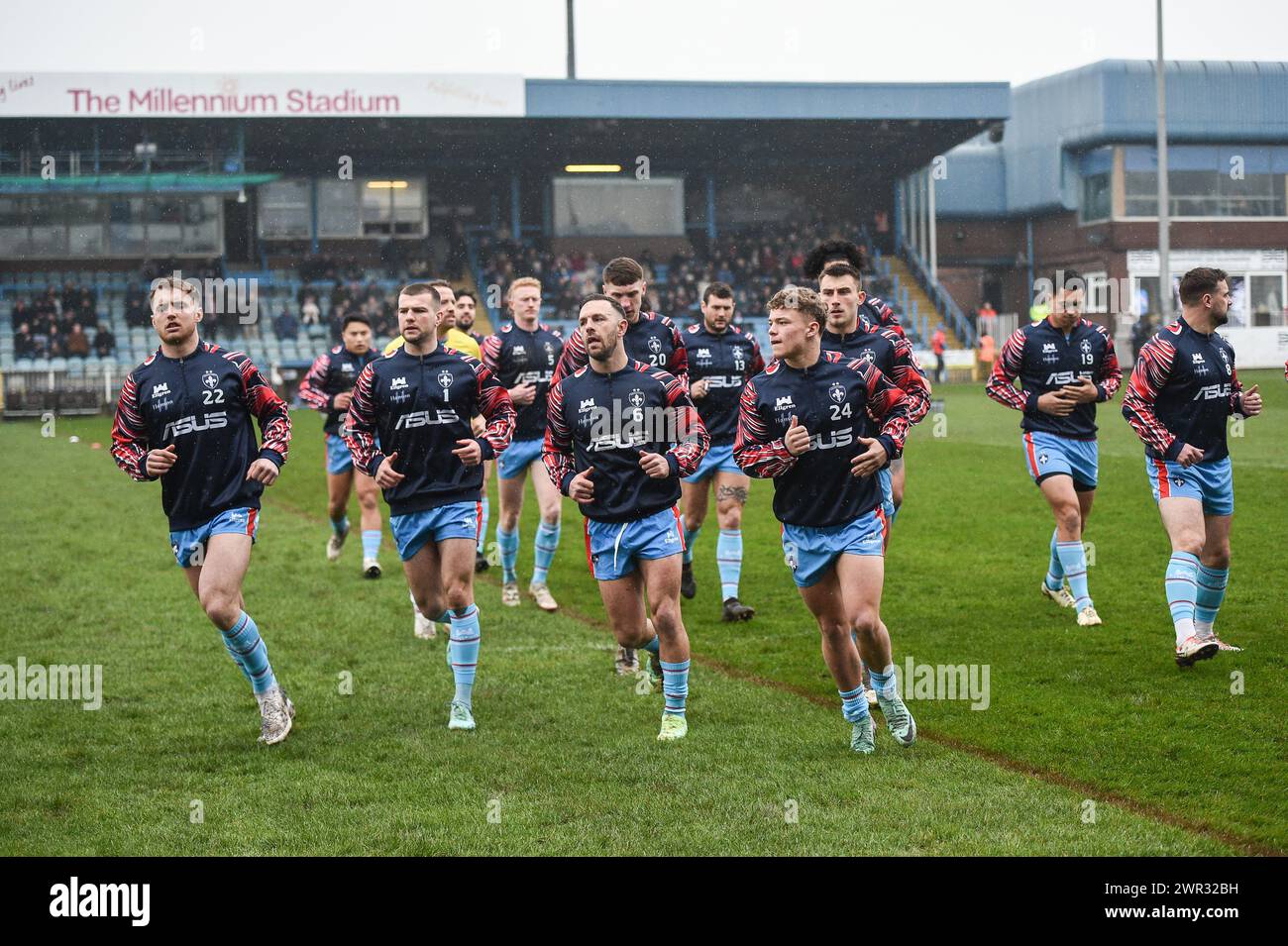Featherstone, Großbritannien. März 2024. Wakefield Trinity warm-up. Rugby League Betfred Challenge Cup, Featherstone Rovers vs Wakefield Trinity im Millennium Stadium, Featherstone, UK Credit: Dean Williams/Alamy Live News Stockfoto