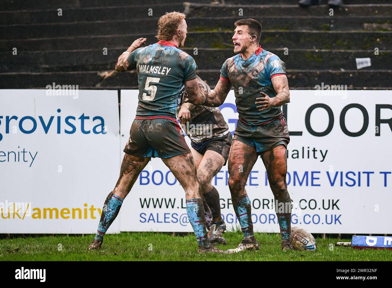 Featherstone, Großbritannien. März 2024. Oliver Pratt von Wakefield Trinity feiert den Versuch. Rugby League Betfred Challenge Cup, Featherstone Rovers vs Wakefield Trinity im Millennium Stadium, Featherstone, UK Credit: Dean Williams/Alamy Live News Stockfoto