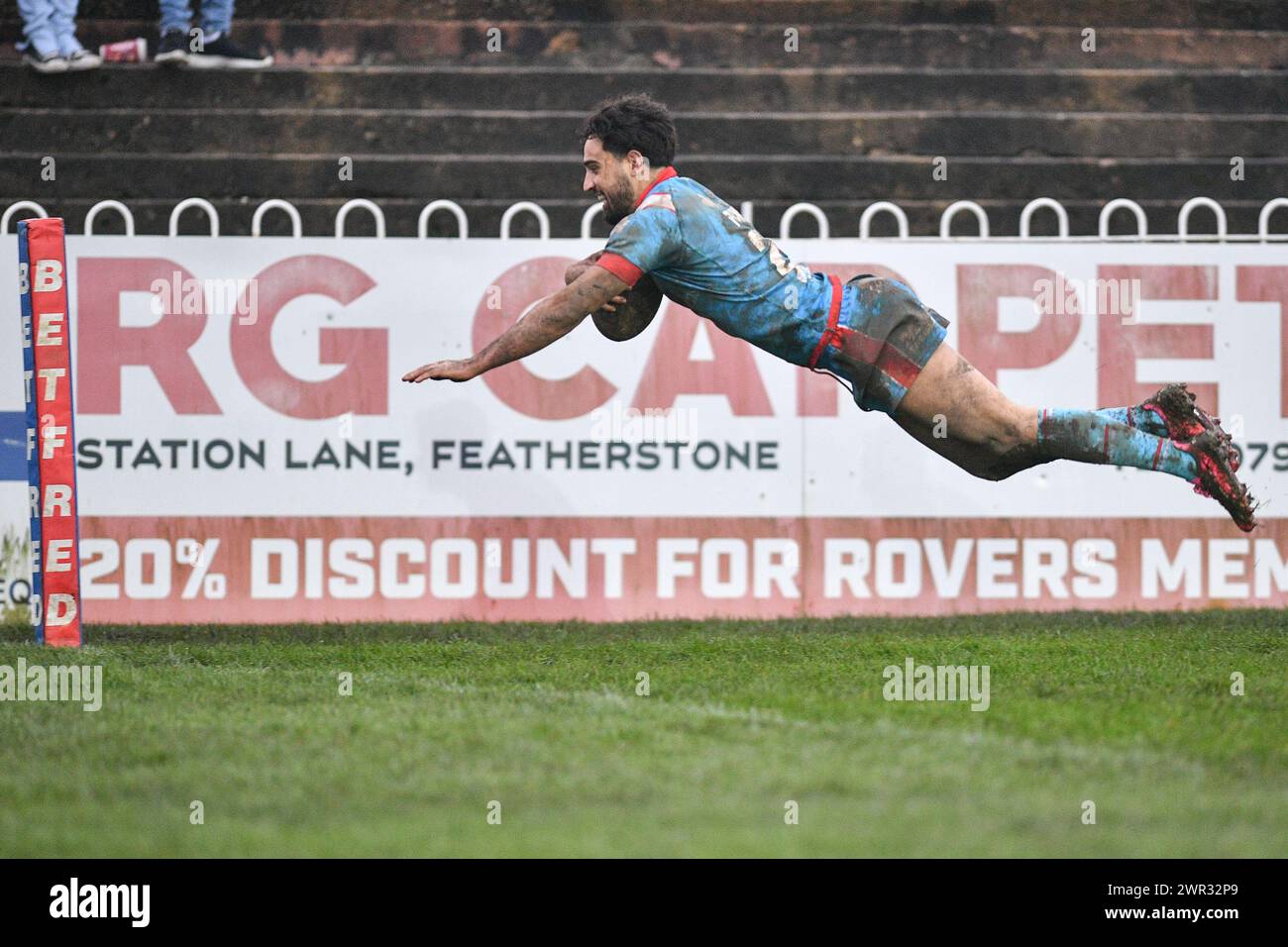 Featherstone, Großbritannien. März 2024. Wakefield Trinity's Romain Franco punktet mal. Rugby League Betfred Challenge Cup, Featherstone Rovers vs Wakefield Trinity im Millennium Stadium, Featherstone, UK Credit: Dean Williams/Alamy Live News Stockfoto