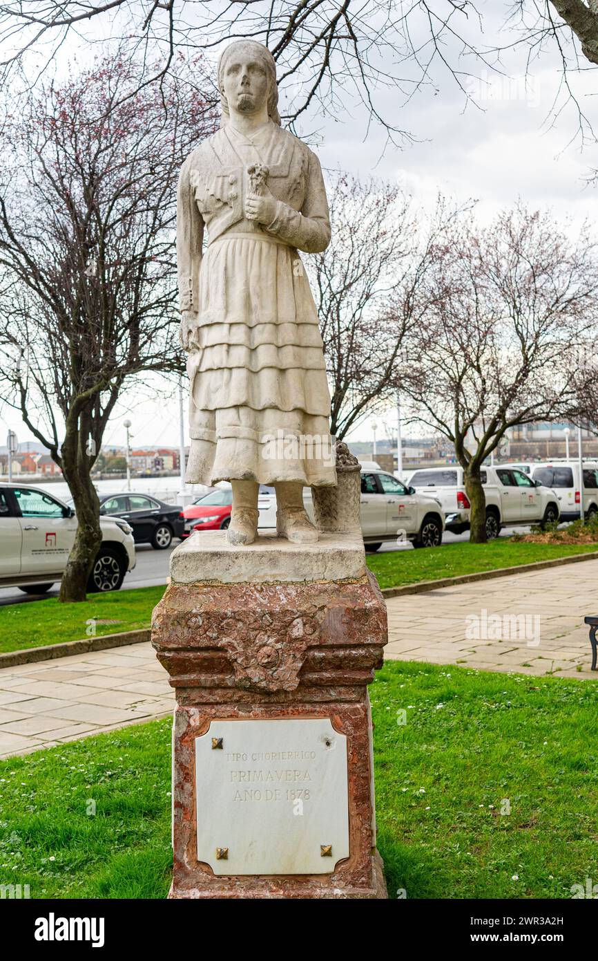 Steinstatue für die Jahreszeit: Winter, Frühling, Sommer, Herbst. Portucalete.13-3-2024 Stockfoto