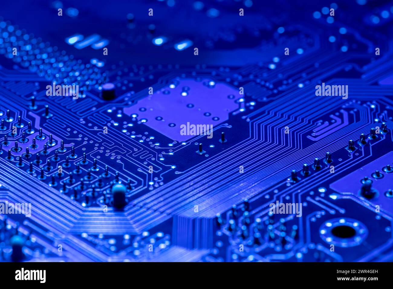 Computerplatine. Elektronische Hardware-Technologie. Detailreicher Hintergrund. Stockfoto