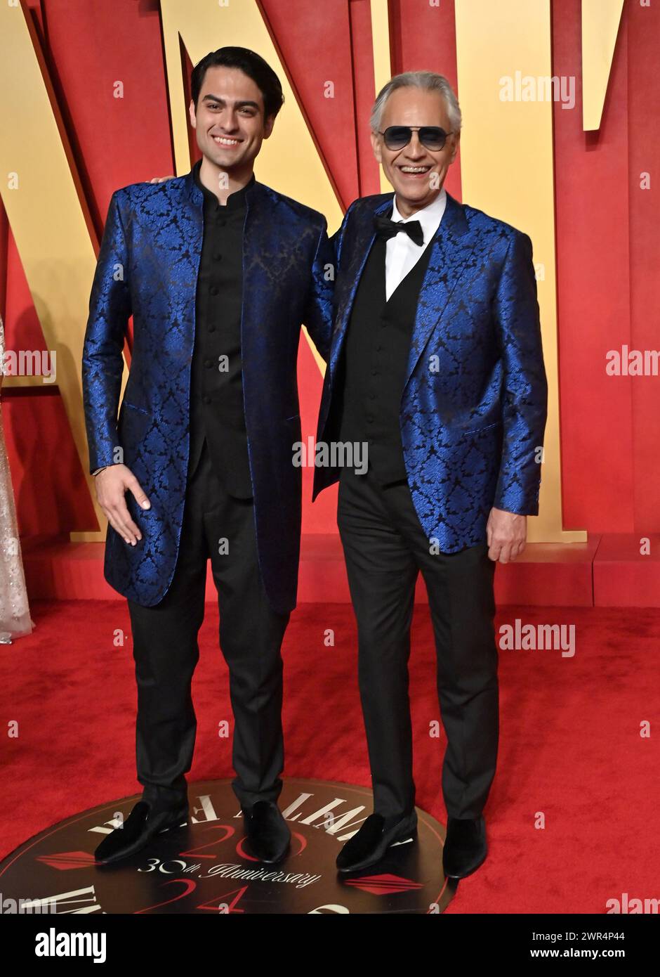 Beverly Hills, USA. März 2024. Matteo Bocelli und Andrea Bocelli kamen am 10. März 2024 bei der Vanity Fair Oscar Party im Wallis Annenberg Center for the Performing Arts in Beverly Hills, CA. © OConnor-Arroyo/AFF-USA.com Credit: AFF/Alamy Live News Stockfoto