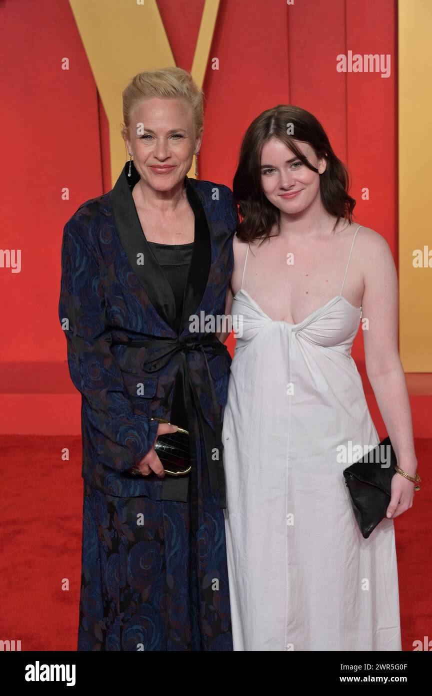 Los Angeles, USA. März 2024. LOS ANGELES, USA. 10. März 2024: Rosanna Arquette und Zoe Sidel bei der 30. Vanity Fair Oscar Party. Bildnachweis: Paul Smith/Alamy Live News Stockfoto