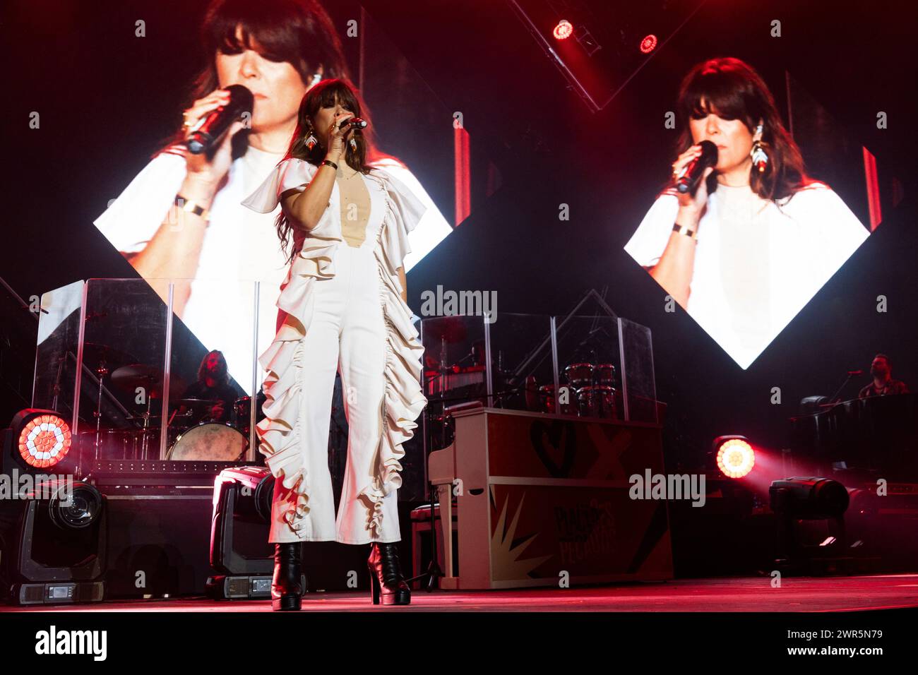 BARCELONA, ESPAÑA. 2023.10.07. Vanesa Martín en concierto como parte de su Gira Placeres y Pecados en el Palau Sant Jordi de Barcelona Stockfoto