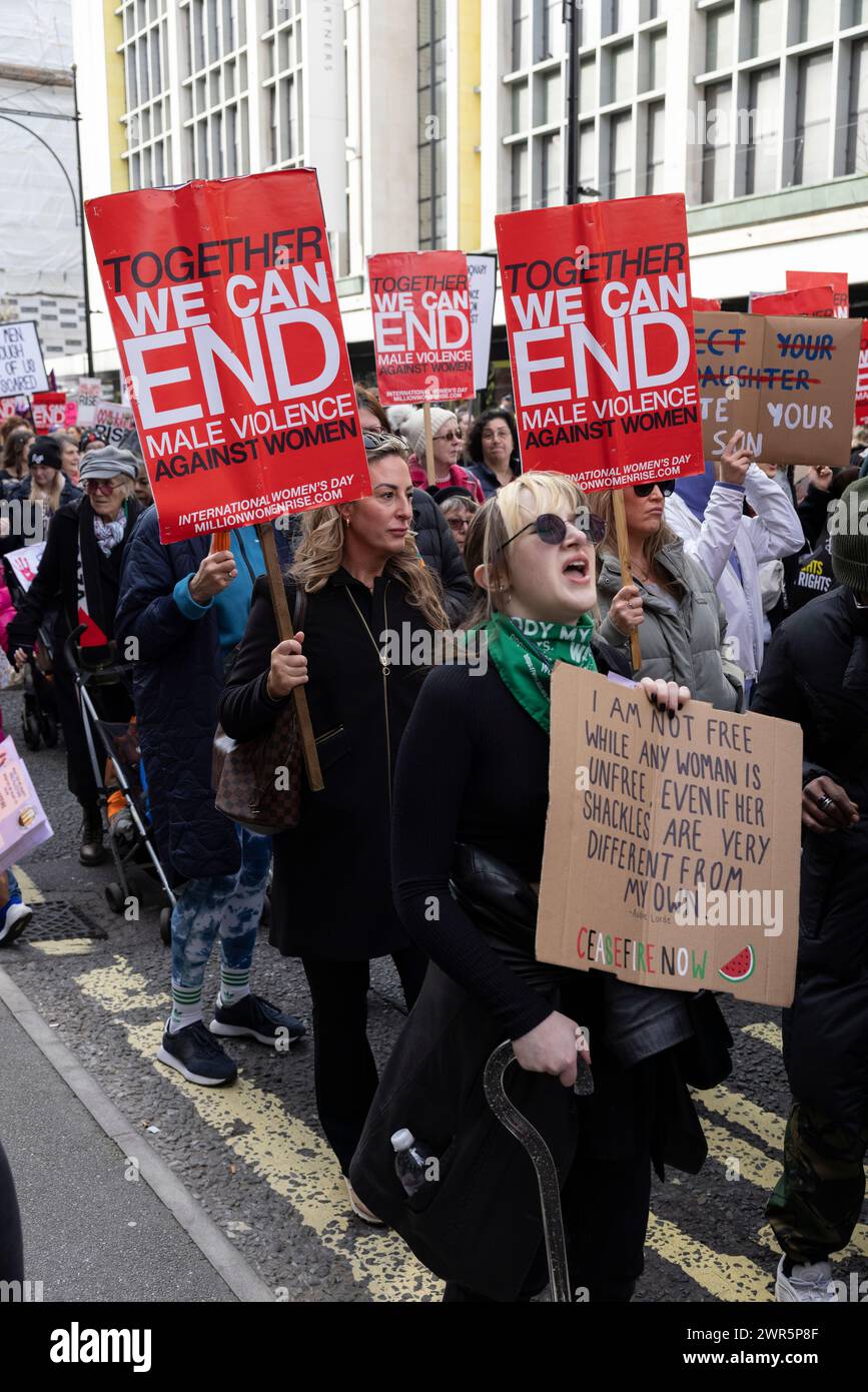 Million Women Rise 2024 organisierte demonstration gegen männliche Gewalt am Samstag, den 08. März, um mit dem Internationalen Frauentag zusammenzufallen. Stockfoto