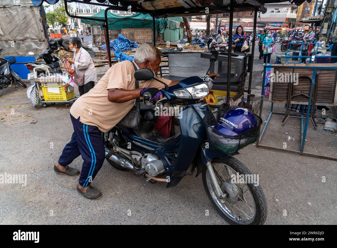 Straßenstände und Lebensmittelhändler in Chinatown, Chiang Mai, Thailand Stockfoto