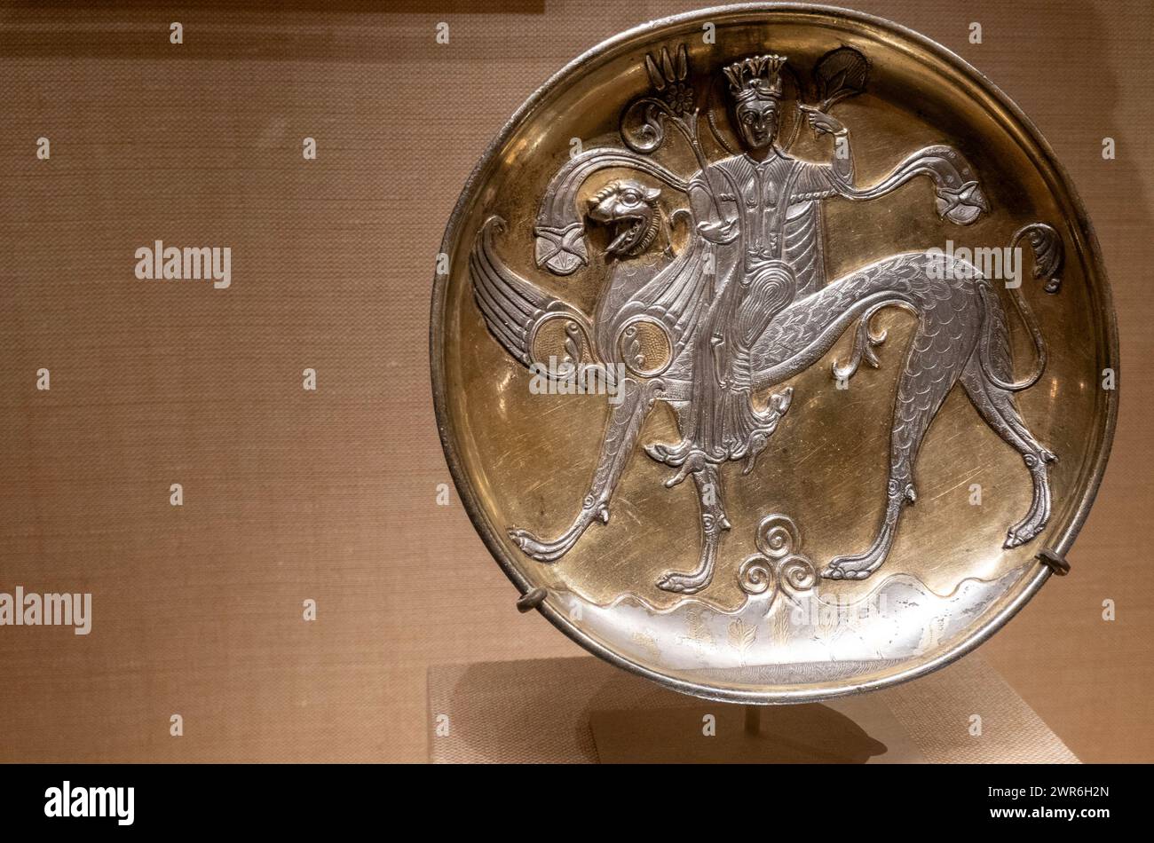 Das Metropolitan Museum of Art ist eine beliebte Touristenattraktion an der Museum Mile, New York City, USA 2024 Stockfoto