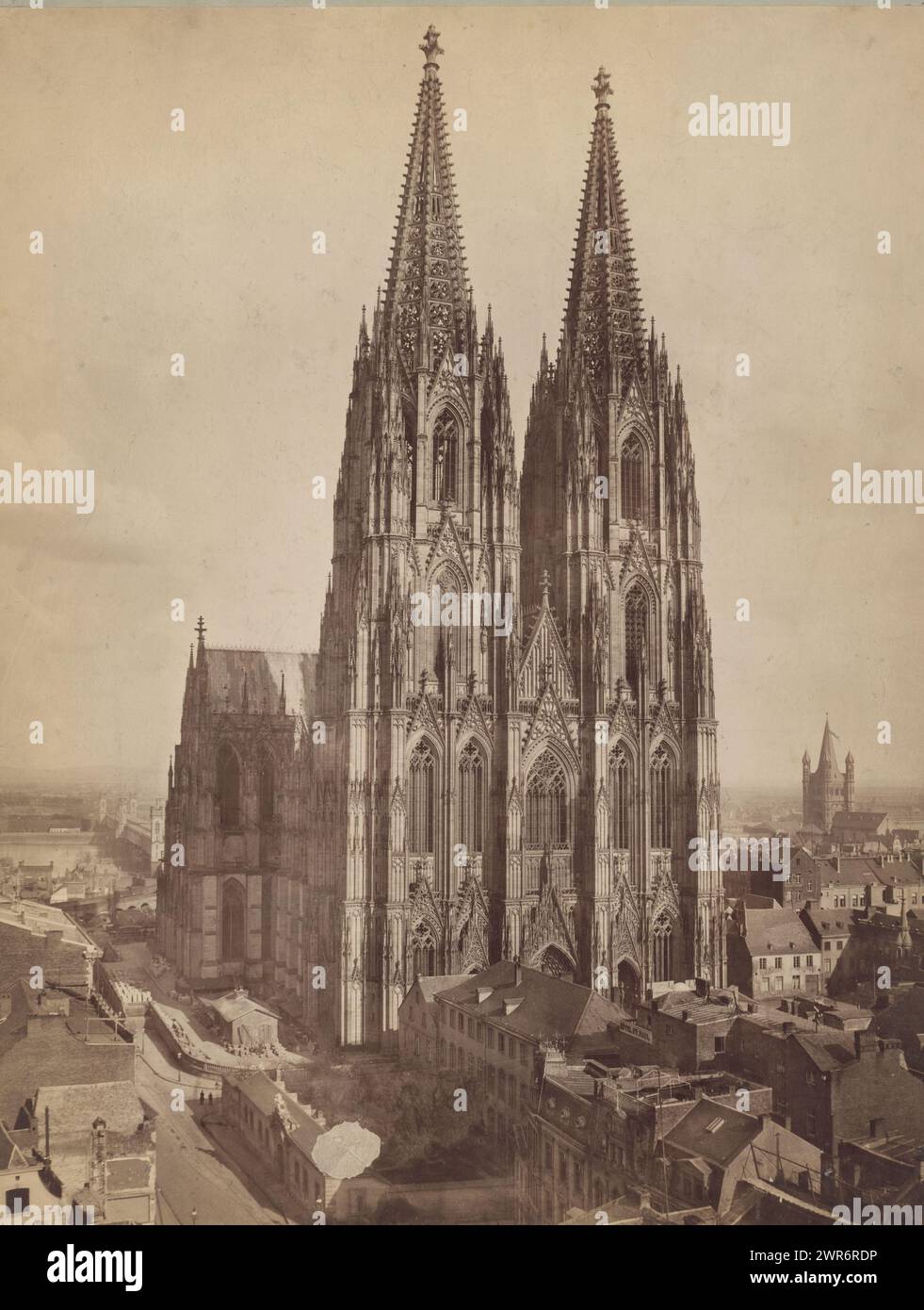 Blick auf den Kölner Dom, anonym, Köln, 1880 - 1910, fotografische Unterstützung, Albumendruck, Höhe 610 mm x Höhe 445 mm, Foto Stockfoto