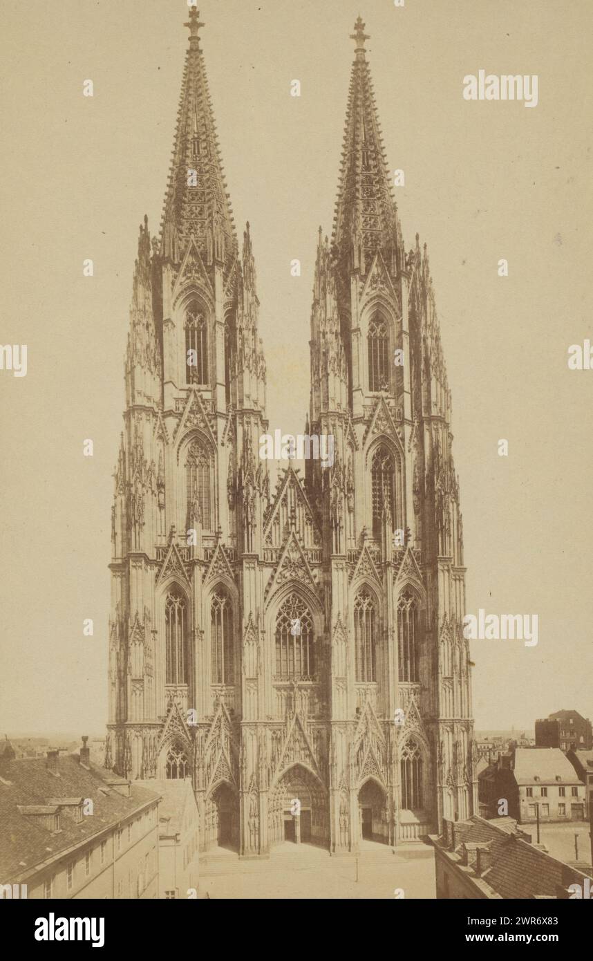 Köln. Domkloster, anonym, 1850 - 1880, fotografische Unterstützung, Albumenabdruck, Höhe 140 mm x Breite 100 mm, Höhe 170 mm x Breite 110 mm, Foto Stockfoto