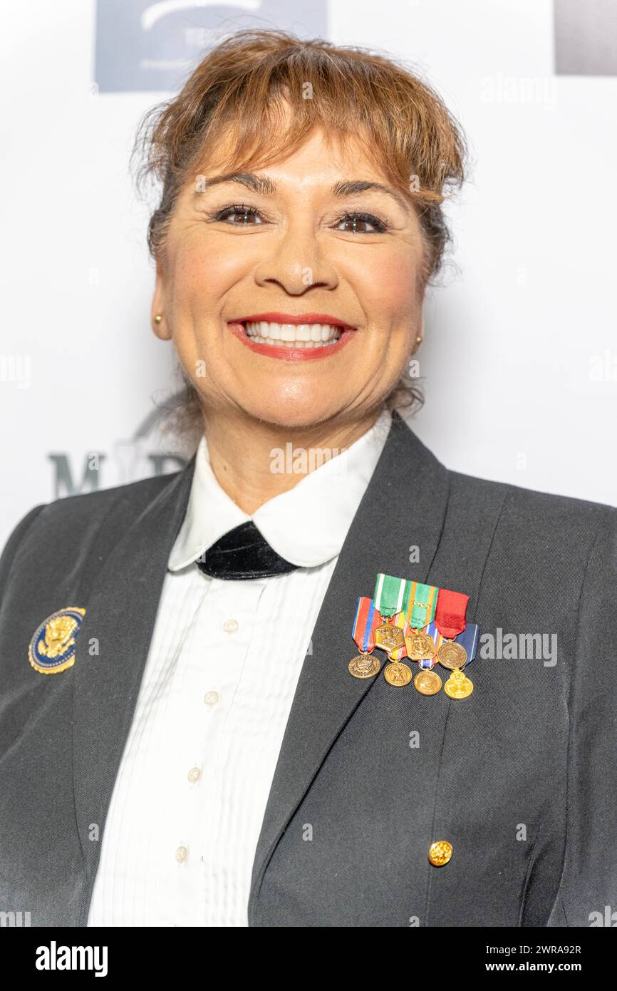 Los Angeles, USA. März 2024. Die Veteranin Brenda Garcia nimmt an der jährlichen Suzanne Delarentiis Gala, Luncheon and Gifting Suite 2024 Teil, die unsere Veteranen ehrt und die 96. Oscars im Luxe Sunset Blvd Hotel, Los Angeles, CA, 10. März 2024 feiert. Credit: Eugene Powers/Alamy Live News Stockfoto