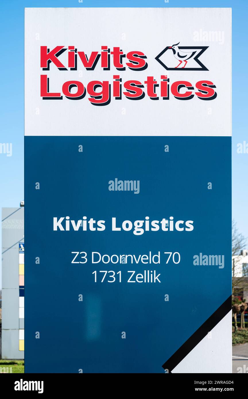 Zellik, Flämisch Brabant, Belgien 8. März 2024 - Zeichen des Transportunternehmens Kivits Logistics Stockfoto