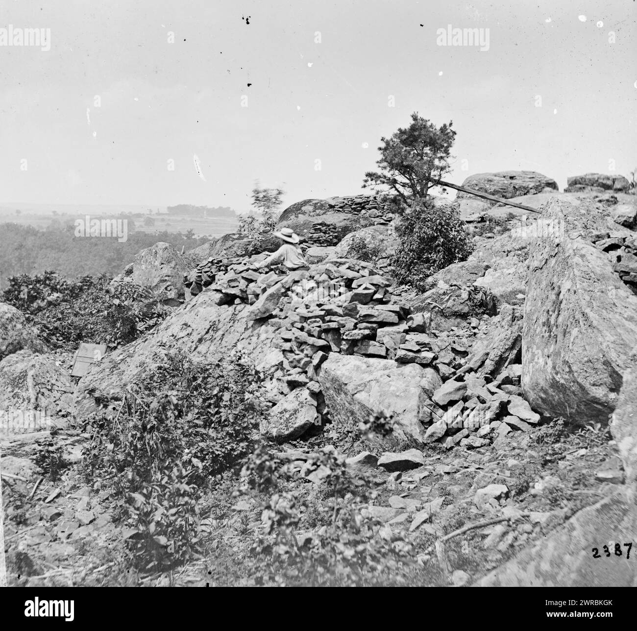 Gettysburg, Pa. Brustwerk am linken Flügel der Bundeslinie, Foto vom östlichen Haupttheater des Krieges, Gettysburg, Juni-Juli 1863., 1863. Juli, Vereinigte Staaten, Geschichte, Bürgerkrieg, 1861-1865, militärische Einrichtungen, Stereographen, 1860-1870., Stereographen, 1860-1870, feuchte Kollodeonnegative, 1 negativ (2 Platten): Glas, Stereogramm, feuchtes Kollodion Stockfoto