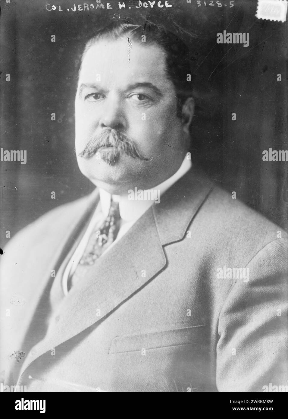 Col. Jerome H. Joyce, Foto zeigt Jerome H. Joyce Sr. (1865-1924), Präsident des Aero Club of Baltimore und Eigentümer des Joyce Hotel., 1. Juli 1914, Glas negative, 1 negativ: Glas Stockfoto