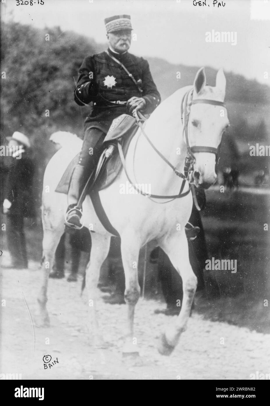 General Pau, Foto zeigt den französischen General Paul Marie Cesar Gerald Pau (1848–1932), vermutlich zu Beginn des Ersten Weltkriegs, ca. 1914 Aug., Weltkrieg, 1914-1918, Glasnegative, 1 negativ: Glas Stockfoto