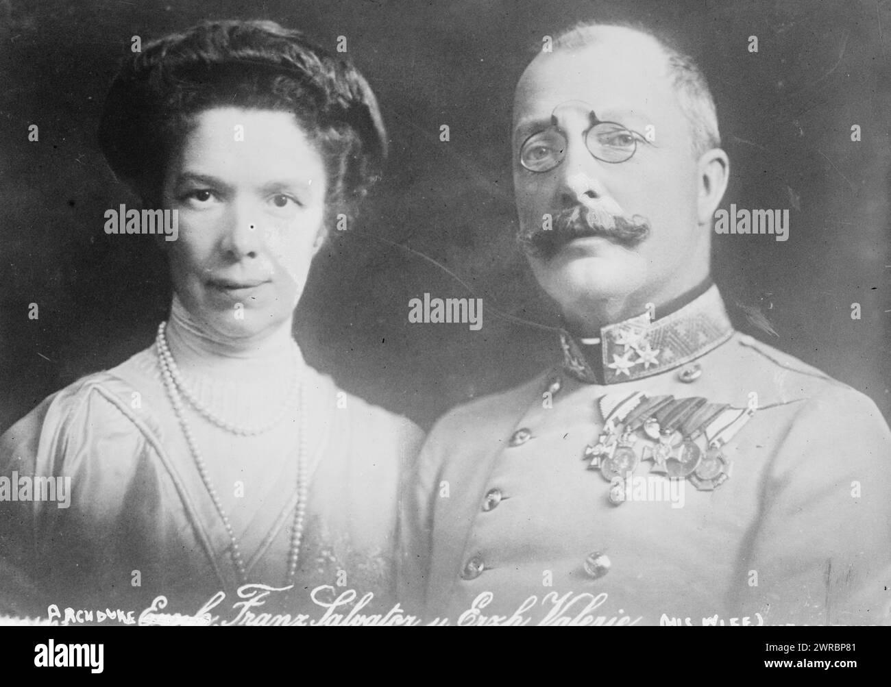 Erzherzog Franz Salvatore und Erxh seine Frau Valerie, Foto zeigt Erzherzogin Marie Valerie von Österreich (1868–1924) mit ihrem Ehemann Erzherzog Franz Salvator von Österreich (1866–1939)., zwischen ca. 1910 und ca. 1915, Glasnegative, 1 negativ: Glas Stockfoto