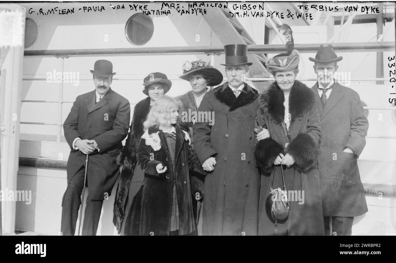 G.R. McLean, d. h. McLane, Paula Van Dyke, Mrs. Hamilton Gibson, Terbius, d. h. Tertius Van Dyke, Katrina Van Dyke, Dr. H. Van Dyke & Frau, Fotoshows, von links nach rechts: Börsenmakler Guy Richards McLane, Katrina Van Dyke, Mrs. Hamilton Gibson (Fanny Brooke Van Dyke), Geistlicher und Botschafter der Nethlerländer Dr. Henry Van Dyke und seine Frau (Ellen Ried) und Tertius Van Dyke., zwischen ca. 1910 und ca. 1915, Glasnegative, 1 negativ: Glas Stockfoto