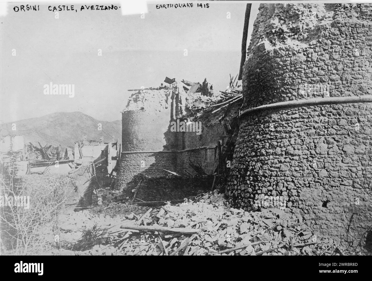 Schloss Orsini, Erdbeben von Avezzano, 1915, 1915. 1 negativ: Glas Stockfoto