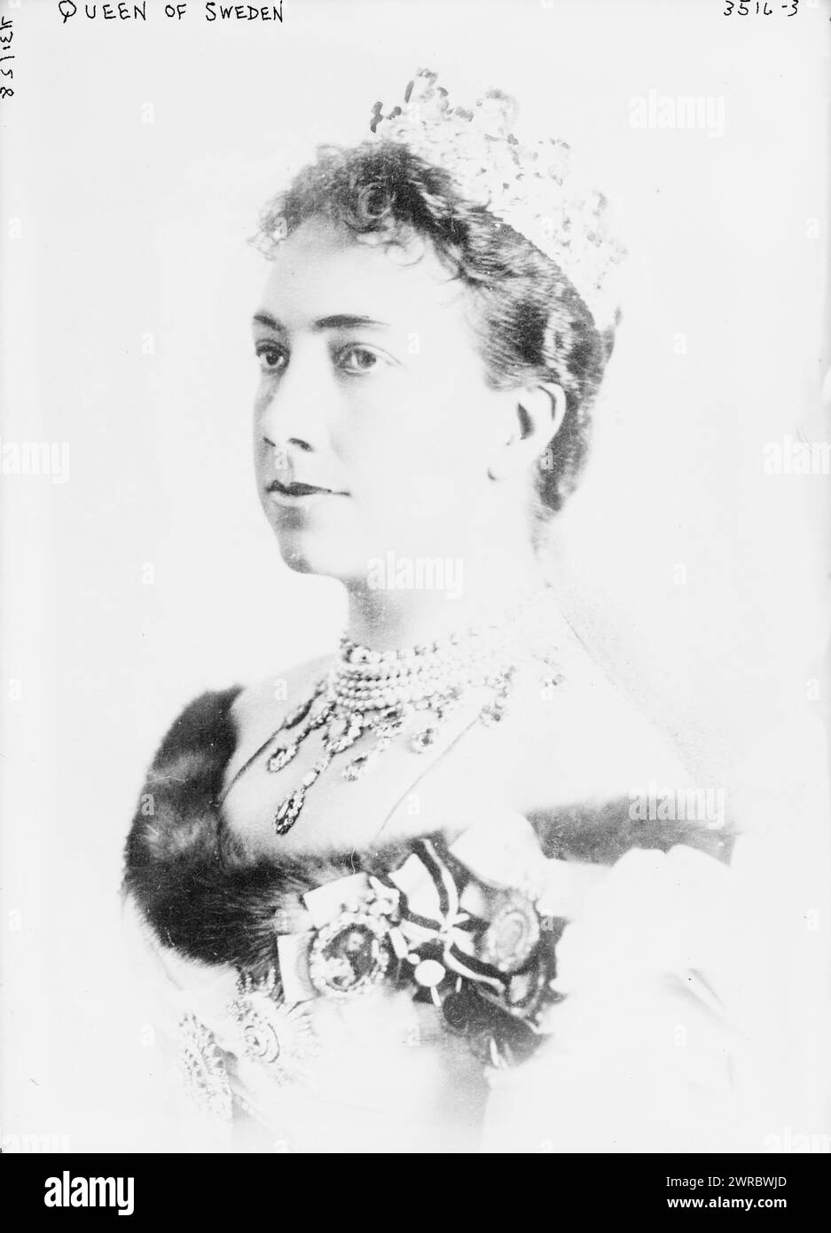 Königin von Schweden, Foto zeigt Victoria von Baden (1862–1930), die durch ihre Heirat mit König Gustaf V. von Schweden Königin von Schweden wurde. 1910 und ca. 1915, Glasnegative, 1 negativ: Glas Stockfoto