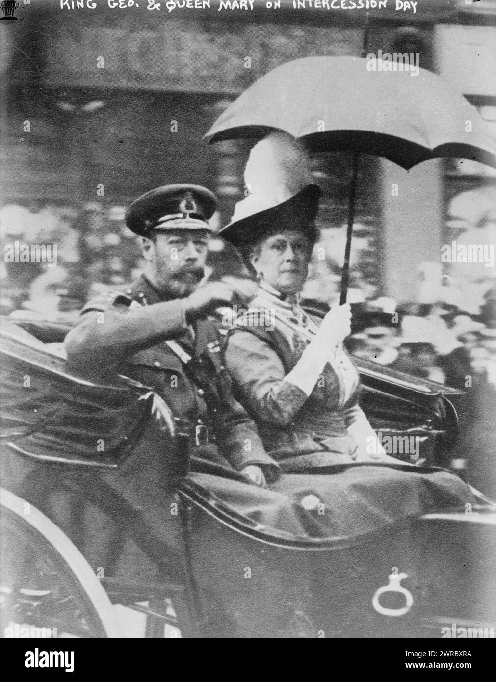 King Geo Und Königin Mary am Fürbitte-Tag, zwischen ca. 1910 und ca. 1915, Glasnegative, 1 negativ: Glas Stockfoto