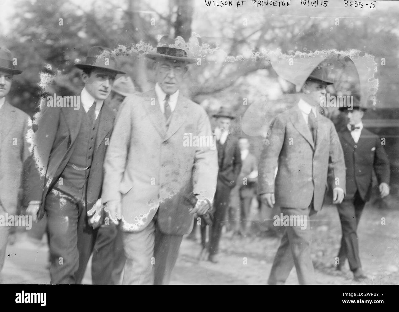 Wilson in Princeton, 15. Oktober 1915, Foto zeigt Präsident Woodrow Wilson (1856–1924) in Princeton, New Jersey, wo er am 19. Oktober 19.10.2015 eine Stimme für das Frauenwahlrecht-Amendment abgab Stockfoto