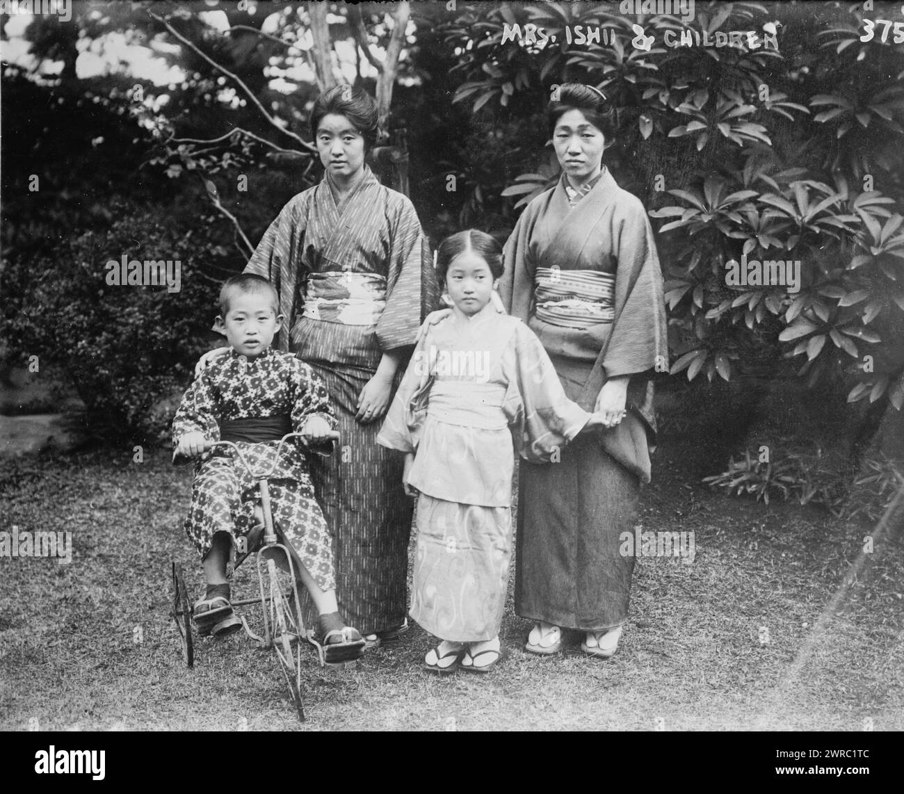 baron-ishii-kehrte-zur-ck-schwarzwei-stockfotos-und-bilder-alamy