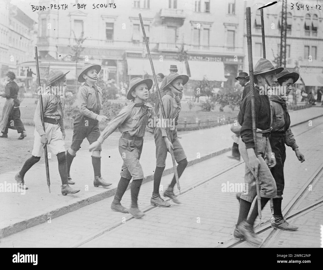 Buda - Pesth, Pfadfinder, zwischen ca. 1915 und ca. 1920, Glasnegative, 1 negativ: Glas Stockfoto