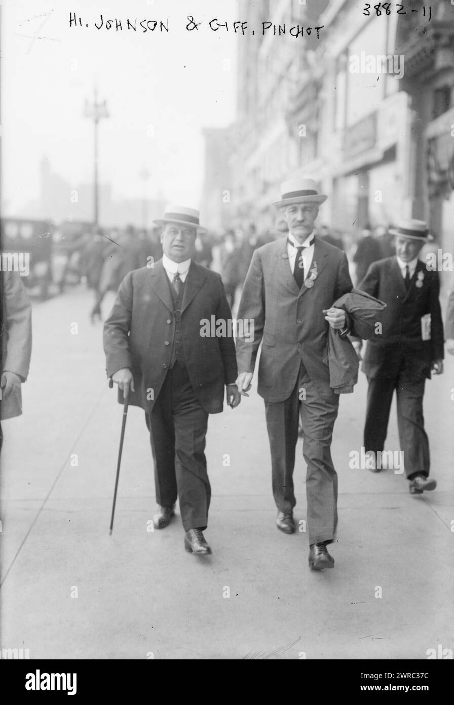 H. Johnson & Giff. Pinchot zeigt den progressiven Politiker Hiram Warren Johnson (1866–1945), der von 1911 bis 1917 Gouverneur von Kalifornien war, und den Politiker Gifford Pinchot (1865–1946), der von 1905 bis 1910 erster Chef des United States Forest Service war. 1915 und ca. 1920, Glasnegative, 1 negativ: Glas Stockfoto