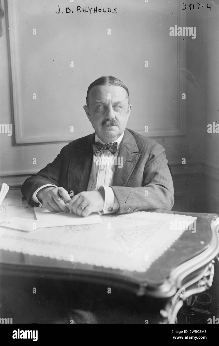 J. B. Reynolds, Foto zeigt James Burton Reynolds (1870–1948), Sekretär des Republikanischen Nationalkomitees. 1915 und ca. 1920, Glasnegative, 1 negativ: Glas Stockfoto