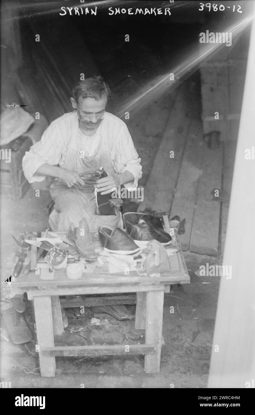 Syrischer Schuhmacher, 1916, Glasnegative, 1 negativ: Glas Stockfoto