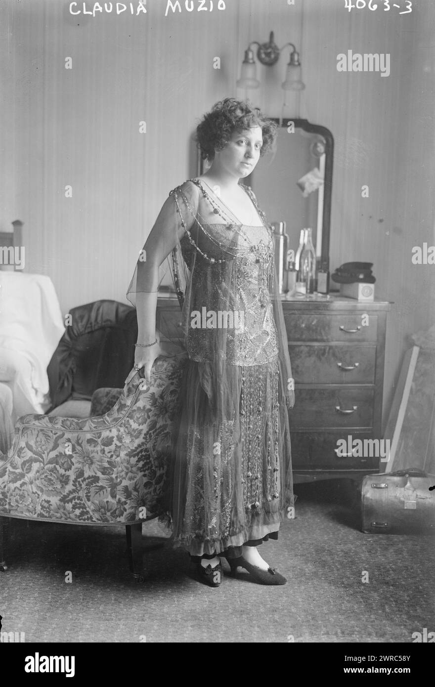 Claudia Muzio, Foto zeigt die italienische Opernsängerin Claudia Muzio (1889-1936)., zwischen ca. 1915 und ca. 1920, Glasnegative, 1 negativ: Glas Stockfoto