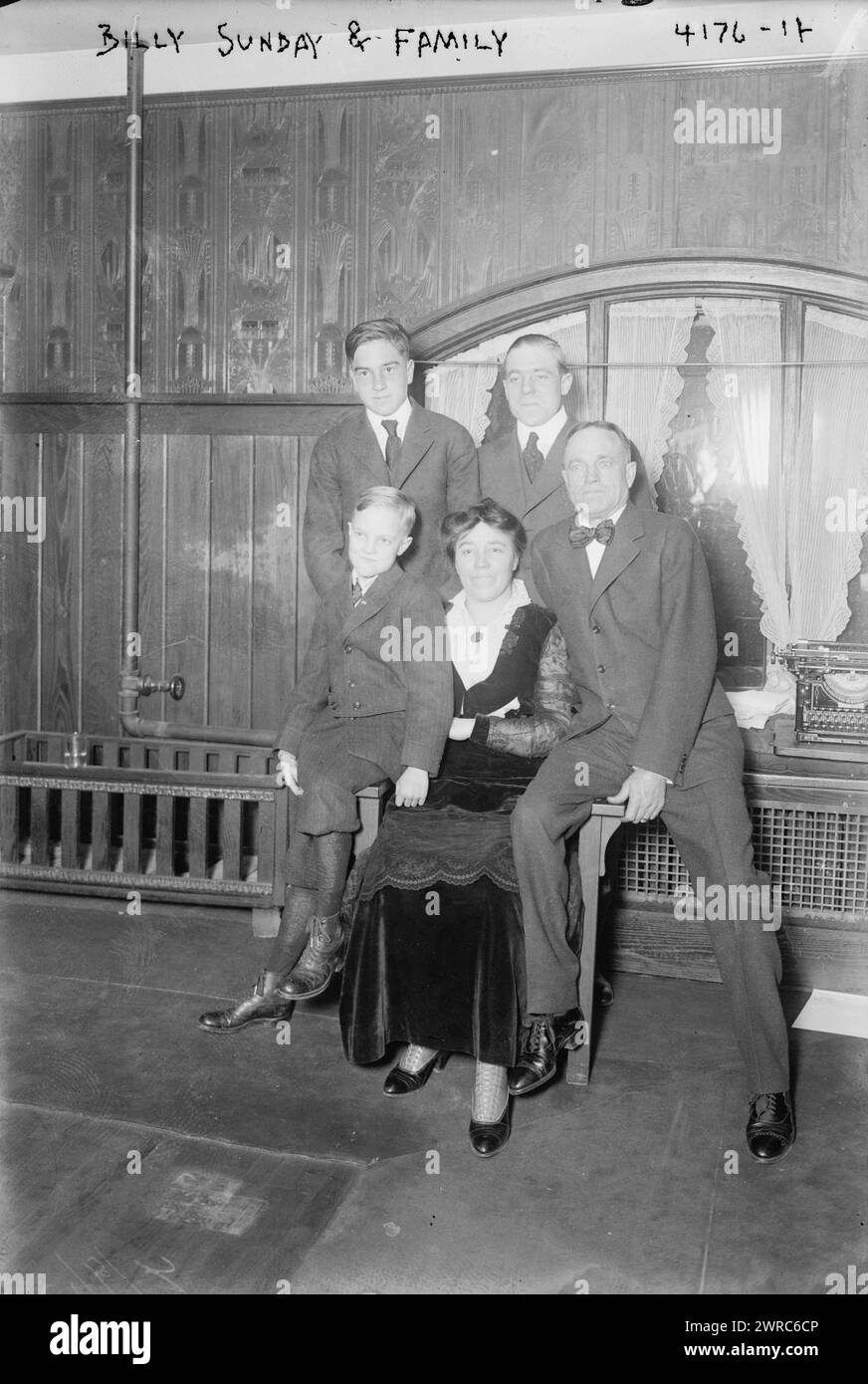 Billy Sunday & Family, 1915, Glas-negative, 1 negativ: Glas Stockfoto