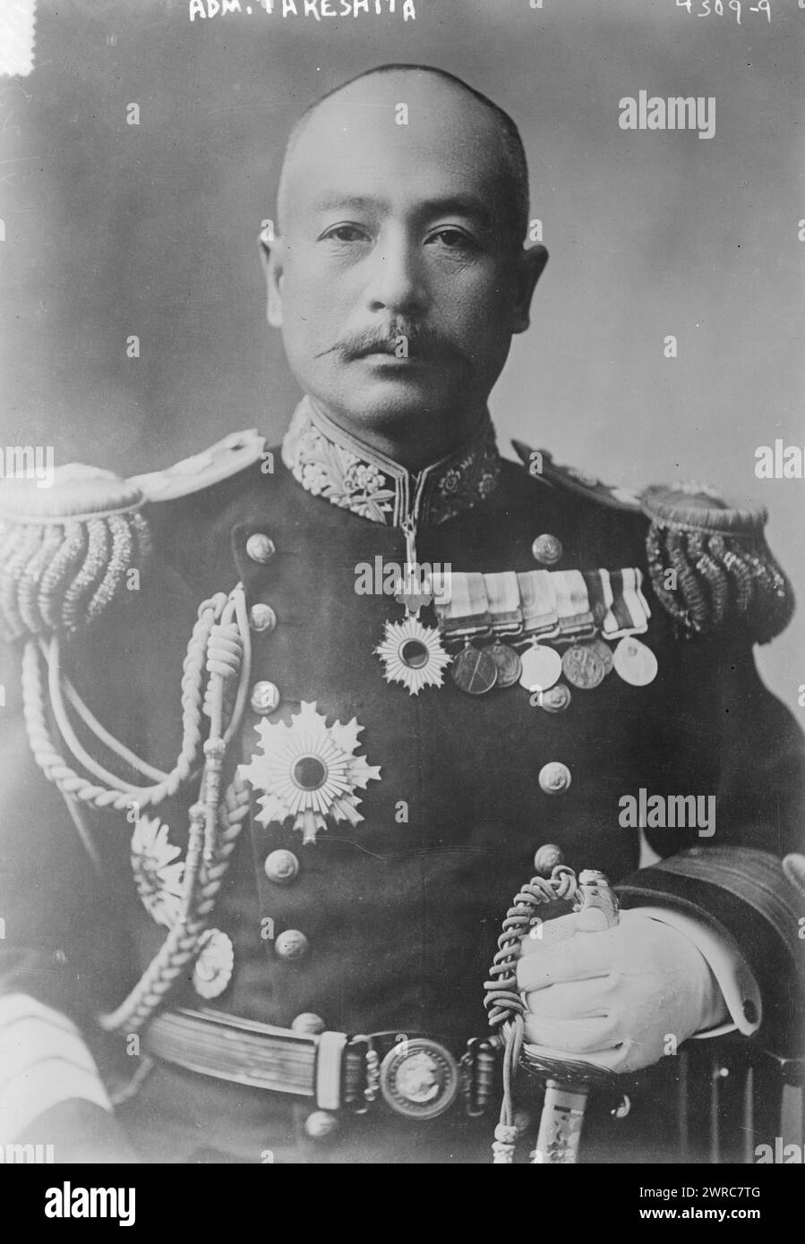 ADM. Takeshita, Foto zeigt den japanischen Admiral und Diplomaten Isamu Takeshita (1869–1949), der 1917 Mitglied der japanischen diplomatischen Mission in den Vereinigten Staaten war., 1917., Glasnegative, 1 negativ: Glas Stockfoto